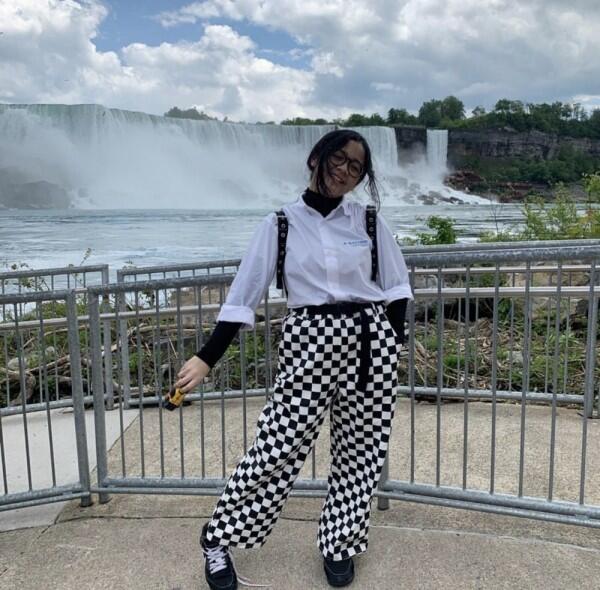 10 Ragam Style OOTD ala Cinta Kuya, Kece dan Trendi Banget!