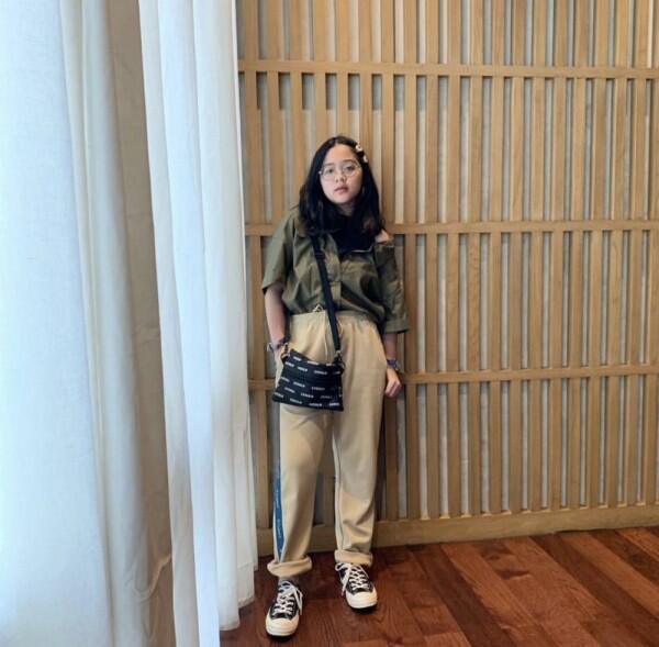 10 Ragam Style OOTD ala Cinta Kuya, Kece dan Trendi Banget!