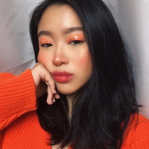 Unik dan Fresh, Intip 9 Inspirasi Riasan Mata ala Beauty Influencer!