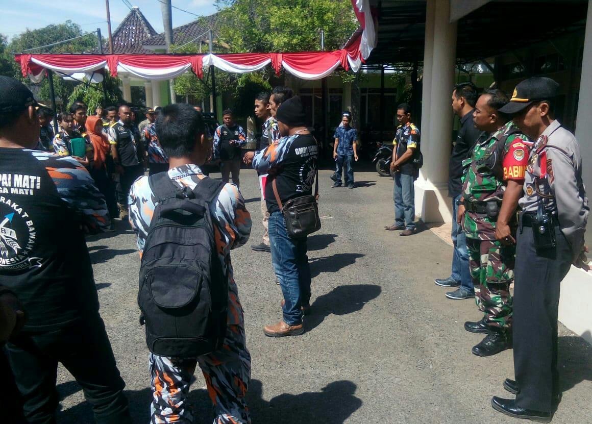 Kapolsek Majalengka Kota Pimpin Pengamanan Audensi LSM GMBI