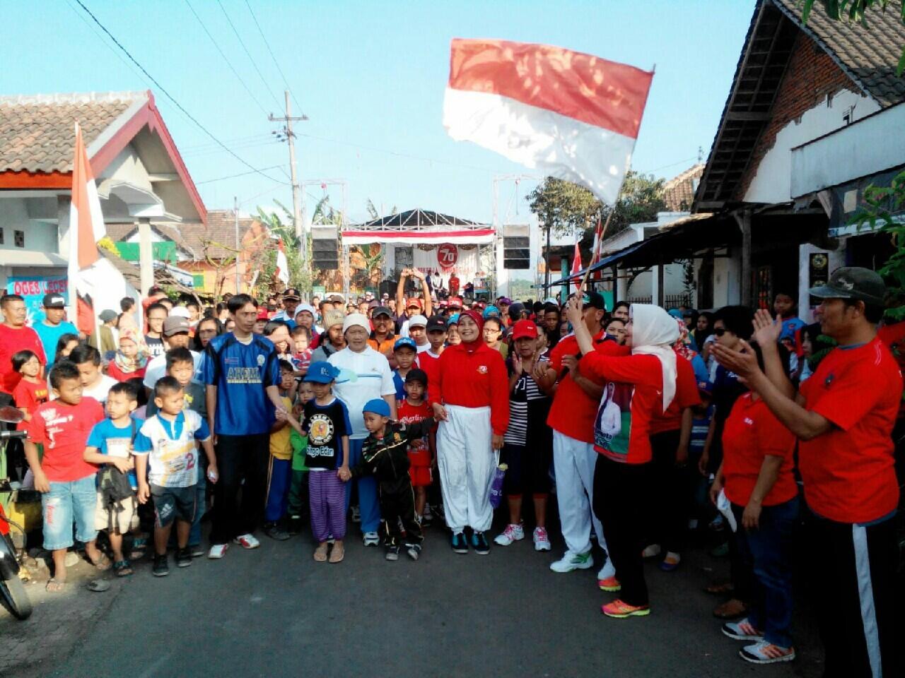 Yang bikin kangen saat Tujuh Belasan