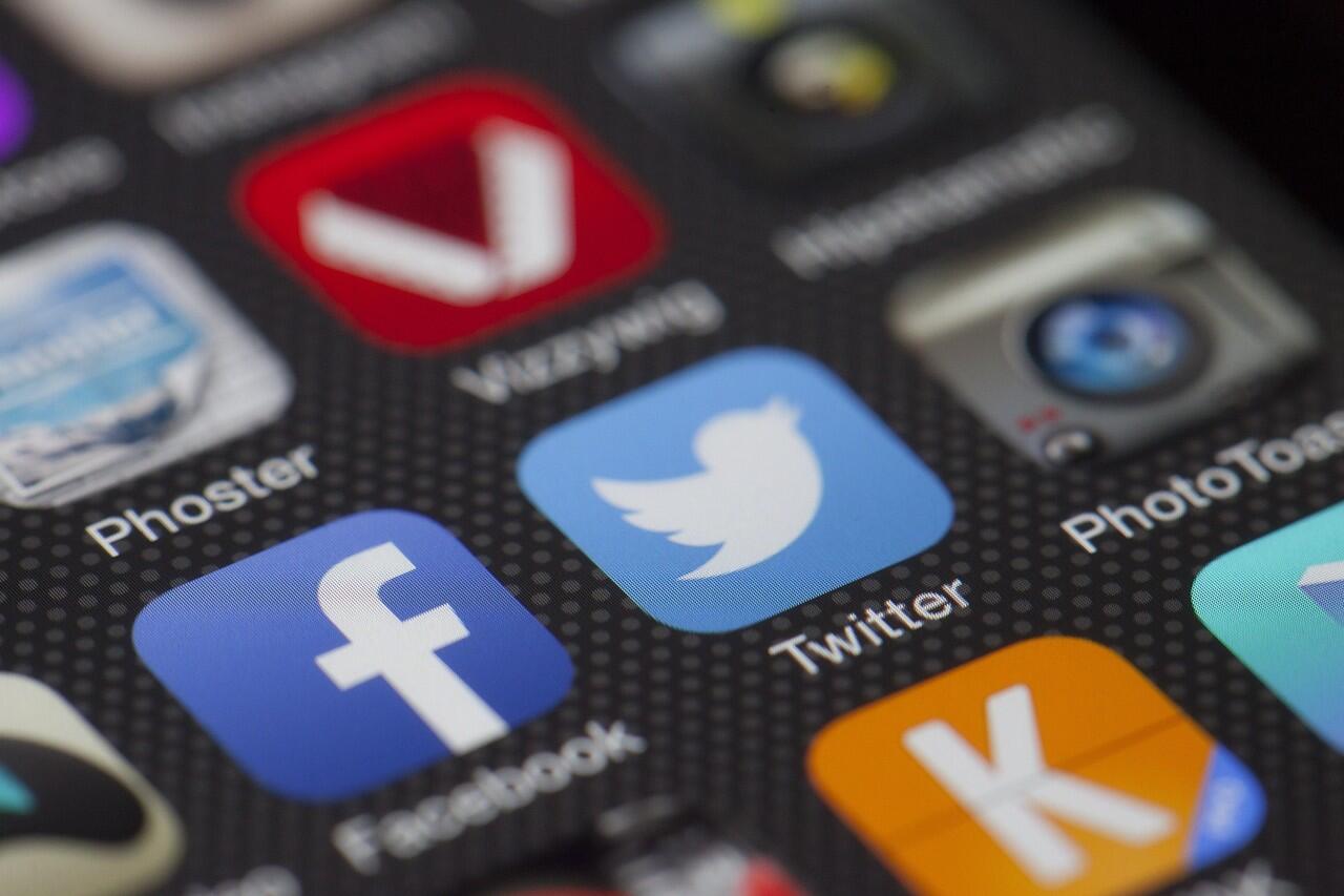 Yuk coba MAIN "sosial media" yang bisa bikin UNTUNG