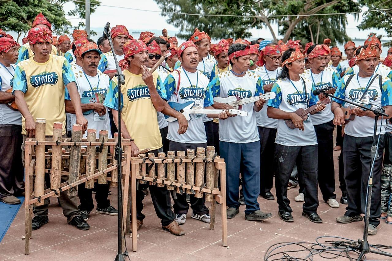 Kisah Pecahnya Rekor Muri Pertunjukan Musik Bambu Tada