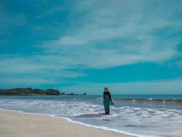 Gak Hanya Gunung, 5 Pantai di Garut Ini Recommended Juga Lho!