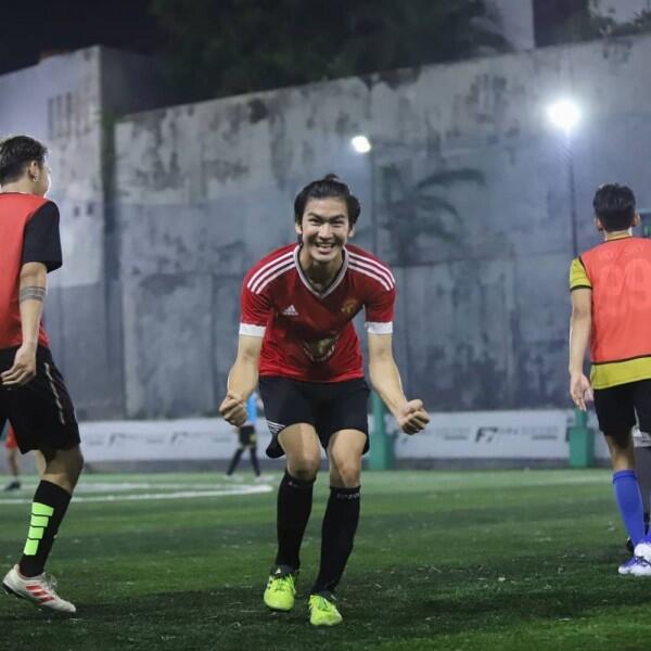 10 Keseruan Anrez Adelio Main Futsal, Pancarkan Aura Karismatik!