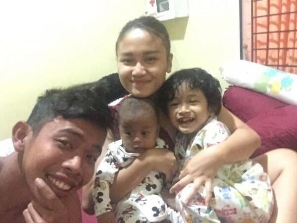 10 Kebersamaan Dede Sunandar & Anak Bungsu yang Idap Penyakit Langka