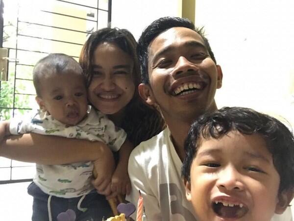10 Kebersamaan Dede Sunandar & Anak Bungsu yang Idap Penyakit Langka