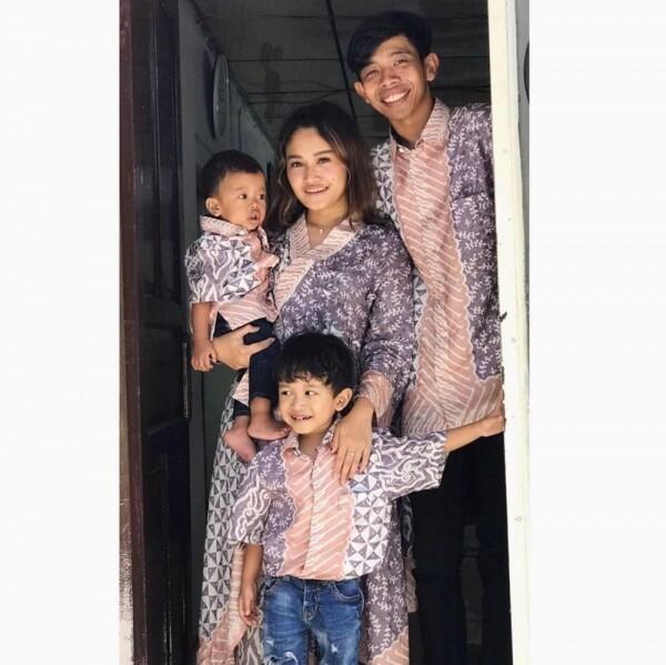 10 Kebersamaan Dede Sunandar & Anak Bungsu yang Idap Penyakit Langka