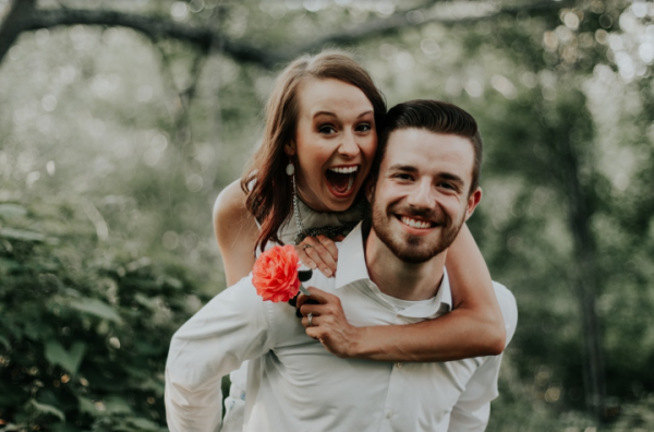 6 Alasan Cewek Cerewet Adalah Pacar yang Ideal, Harus Pertahankan!