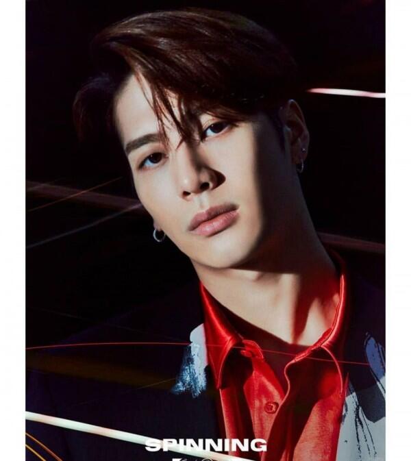 Bikin Hati Berdebar, 9 Idol KPop Pria Ini Memiliki Bentuk Bibir Seksi!