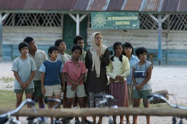 Bertambah Usia, Ini 7 Film Terkenal yang Diproduseri Mira Lesmana