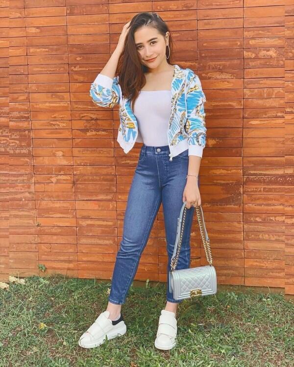 5 Artis Indonesia Ini Sempat Dibully saat Kecil, Kini Menginspirasi!
