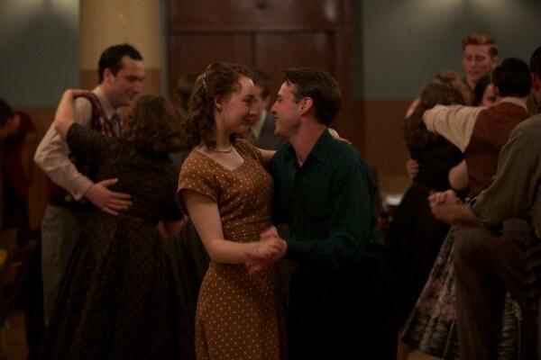 5 Pesan tentang Cinta yang Bisa Diambil dari Film Brooklyn