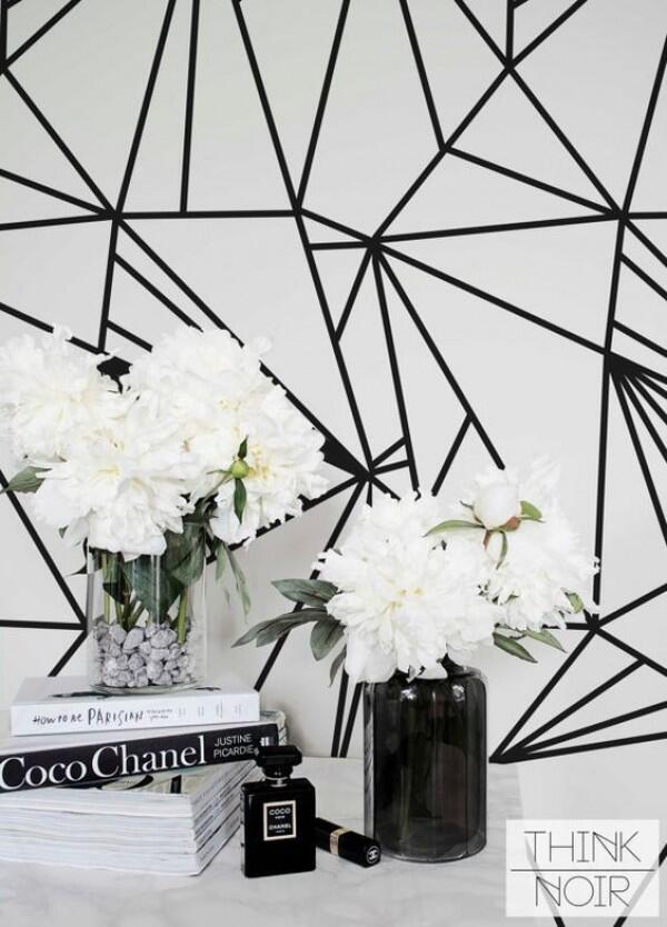 Cuma Modal Selotip Hitam, Ini 10 DIY Wall Sticker untuk Kamar Kosmu!