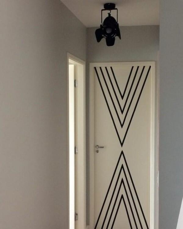 Cuma Modal Selotip Hitam, Ini 10 DIY Wall Sticker untuk Kamar Kosmu!