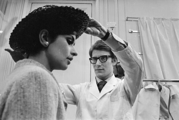 5 Fakta Yves Saint Laurent, Perancang Busana Legendaris Dunia