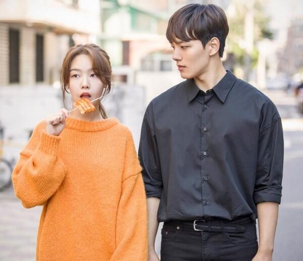 Gak Pernah Pacaran, 7 Aktris Ini Pernah Dijodohkan dengan Yeo Jin Goo