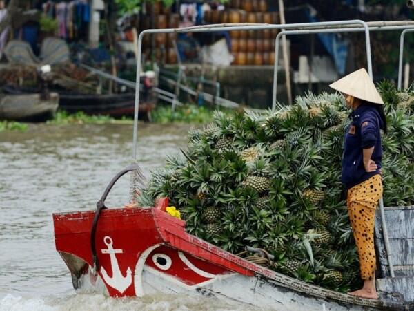 Gak Cuma Indonesia, 7 Negara Ini Juga Punya Pasar Apung Lho!