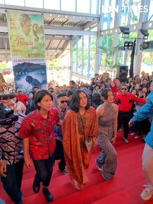 Gala Premiere Hari Ini, Perburuan dan Bumi Manusia Tayang 15 Agustus