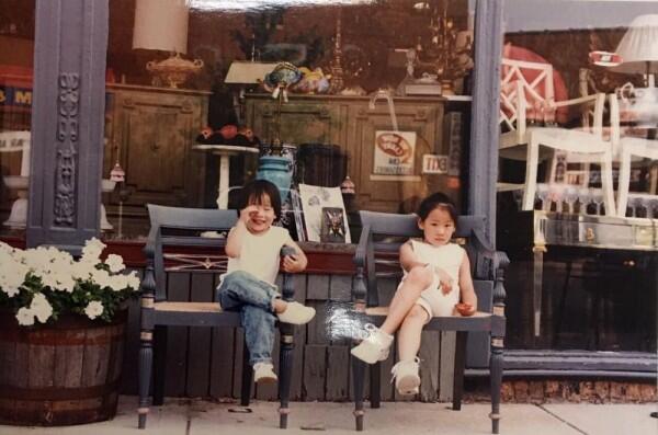 Bak Kembar! 9 Potret Sibling Goals CL dan Sang Adik Lee Ha Rin