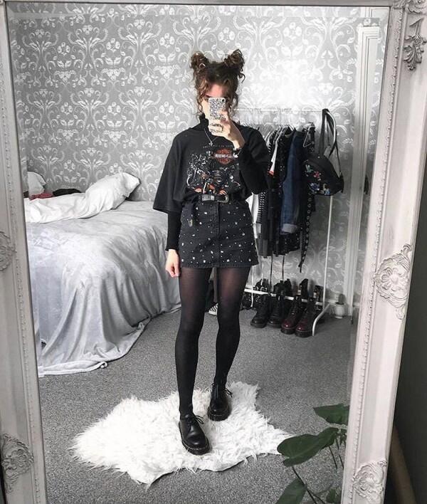 10 Inspirasi Outfit Grunge ala Sophie Seddon, Kekinian Banget!