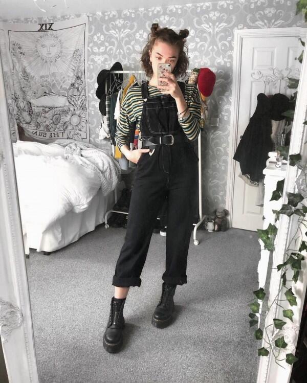 10 Inspirasi Outfit Grunge ala Sophie Seddon, Kekinian Banget!