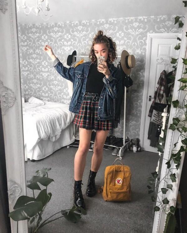 10 Inspirasi Outfit Grunge ala Sophie Seddon, Kekinian Banget!