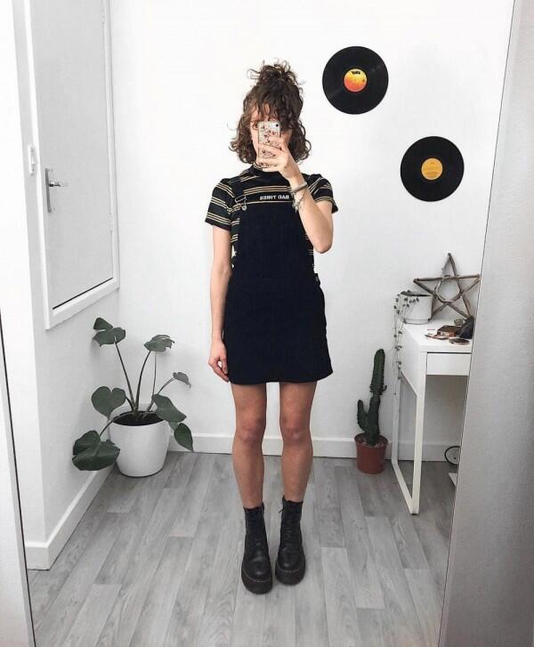 10 Inspirasi Outfit Grunge ala Sophie Seddon, Kekinian Banget!