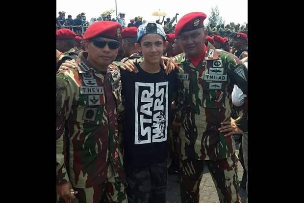 Enzo Taruna Akmil Keturunan Prancis Beri Inspirasi Para Santri
