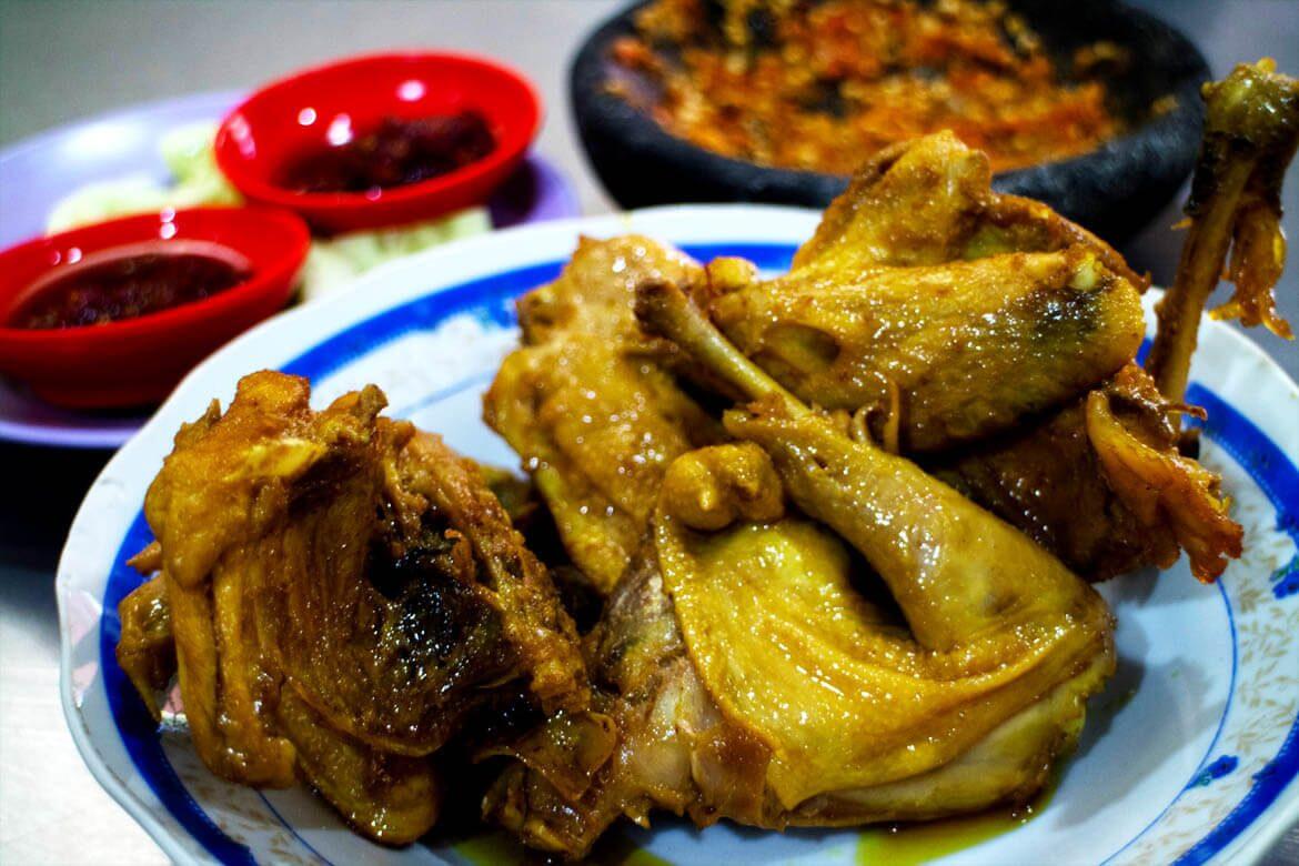 7 Ayam Goreng Gurih dan Nikmat yang Melegenda di Semarang