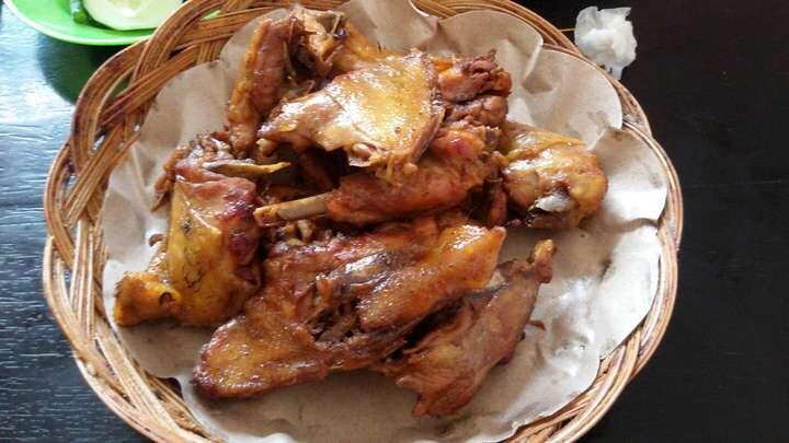 Enak Tenan! Ini 7 Ayam Goreng Legendaris Wajib Coba di Jogja