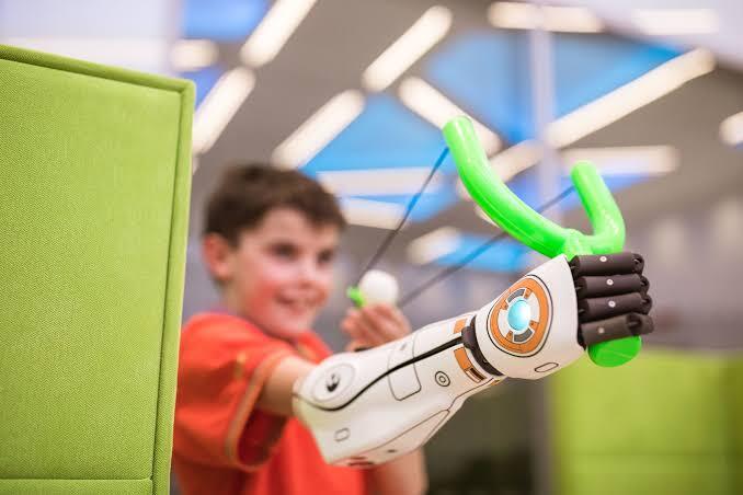 Perkenalkan Hero Arm, Tangan Robot Penuh Warna Untuk Disabilitas