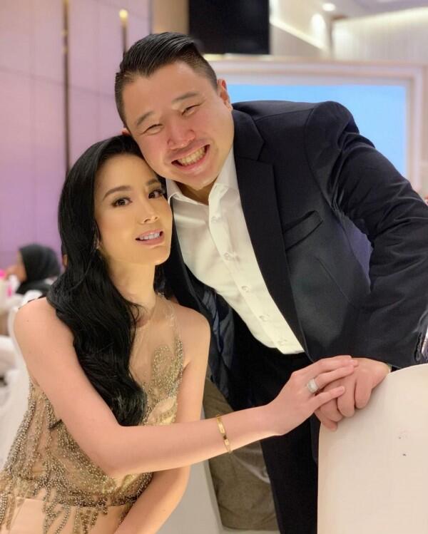 7 Artis yang Kini Punya Pasangan Baru Pasca Bercerai, Siap Nikah Lagi?