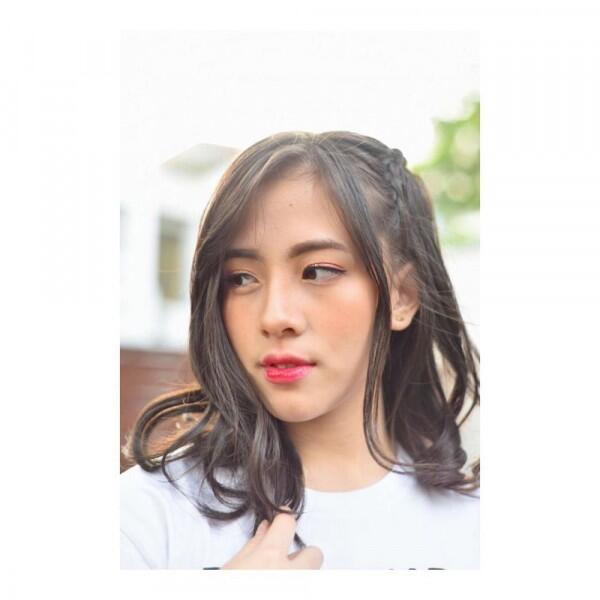 9 Ide Gaya Rambut Ala Zara JKT48 Ini Bisa Kamu Tiru, Lucu!
