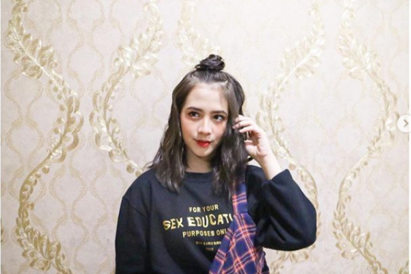 9 Ide Gaya Rambut Ala Zara JKT48 Ini Bisa Kamu Tiru, Lucu!