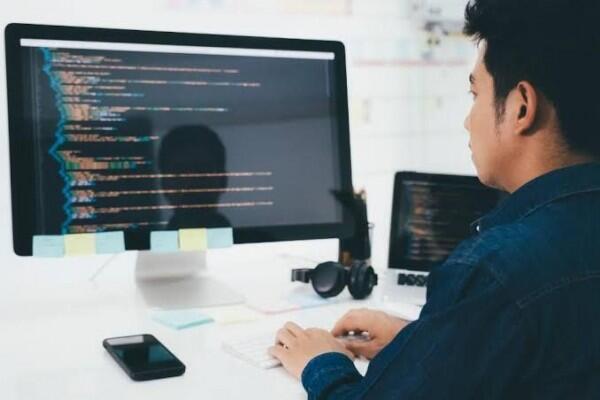 5 Perbedaan Jurusan SI dan TI yang Masih Banyak Orang Salah Paham