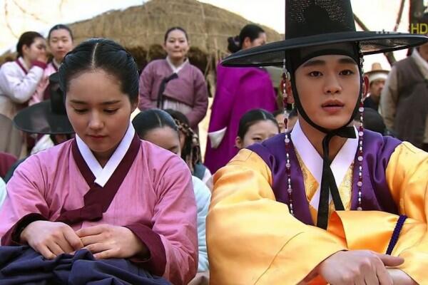 6 KDrama Ini Mengangkat Kisah Cinta Pertama yang Sulit Dilupakan