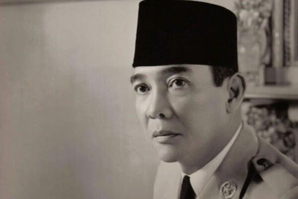 7 Tokoh Sejarah Ini Mengubah Nama Asli Mereka, Kenapa Ya?