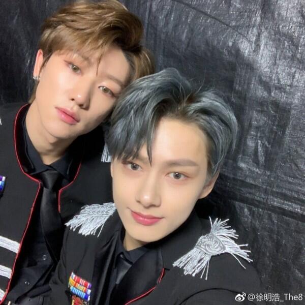 Layaknya Adik Kakak, Ini 10 Potret Kedekatan The8 & Jun Seventeen