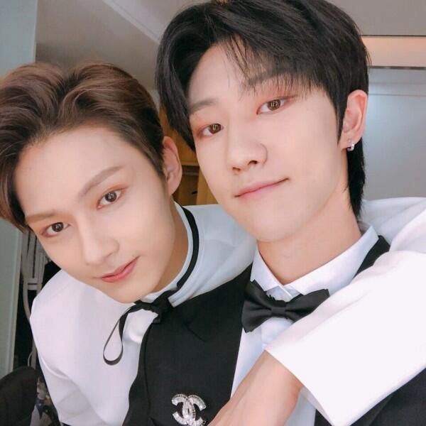 Layaknya Adik Kakak, Ini 10 Potret Kedekatan The8 & Jun Seventeen