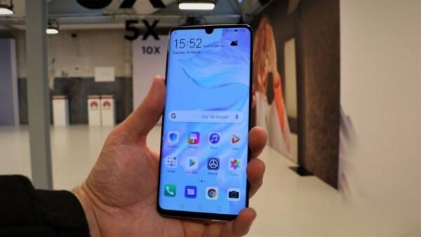 Isi Daya Cepat, Ini 7 Smartphone dengan Fast-Charging Terbaik di 2019!