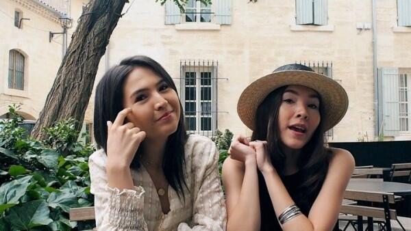 10 Momen Manis Olivia Jensen dan Adik Kembarnya Sabrina, Bisa Bedakan?