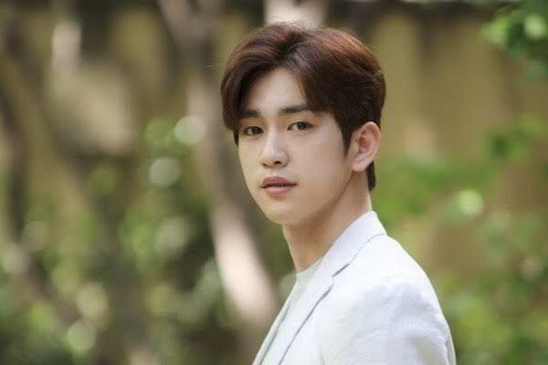 Ini 5 KDrama yang Pernah Dibintangi Jinyoung GOT7, Wajib Nonton!