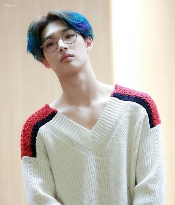10 Potret Mingi ATEEZ yang Genap Berusia 20 Tahun, Macho Abis