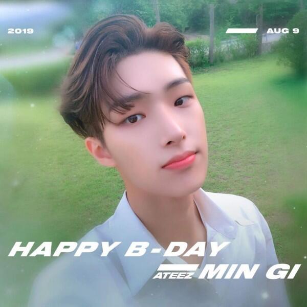 10 Potret Mingi ATEEZ yang Genap Berusia 20 Tahun, Macho Abis