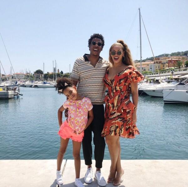 10 Style Ibu-Anak ala Beyonce dan Blue Ivy, Modis dalam Berbagai Gaya