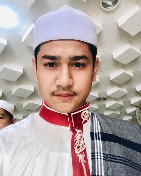 10 Potret Kece Syakir Daulay, Pemain Sinetron Fatih di Kampung Jawara