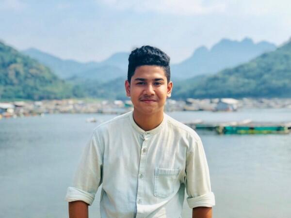10 Potret Kece Syakir Daulay, Pemain Sinetron Fatih di Kampung Jawara
