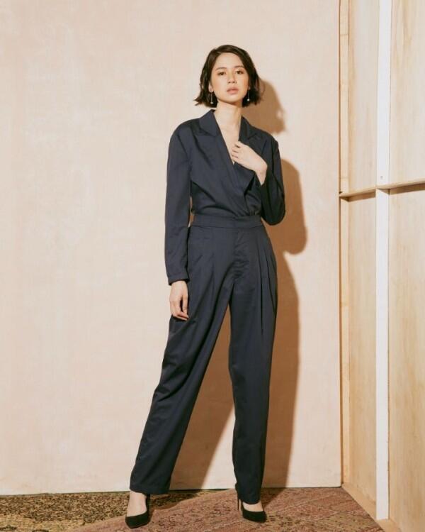 10 Inspirasi Gaya Jumpsuit ala Selebriti, Siapa Paling Kece?