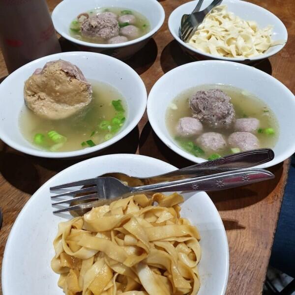 5 Kedai Bakso Populer di Tasikmalaya, si Bulat Tak Lekang Waktu
